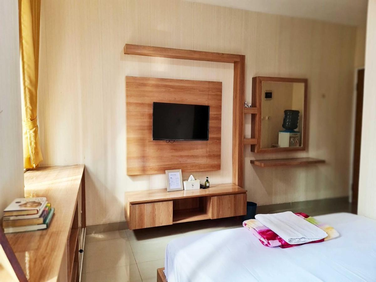 37 Guesthouse Джакарта Екстериор снимка