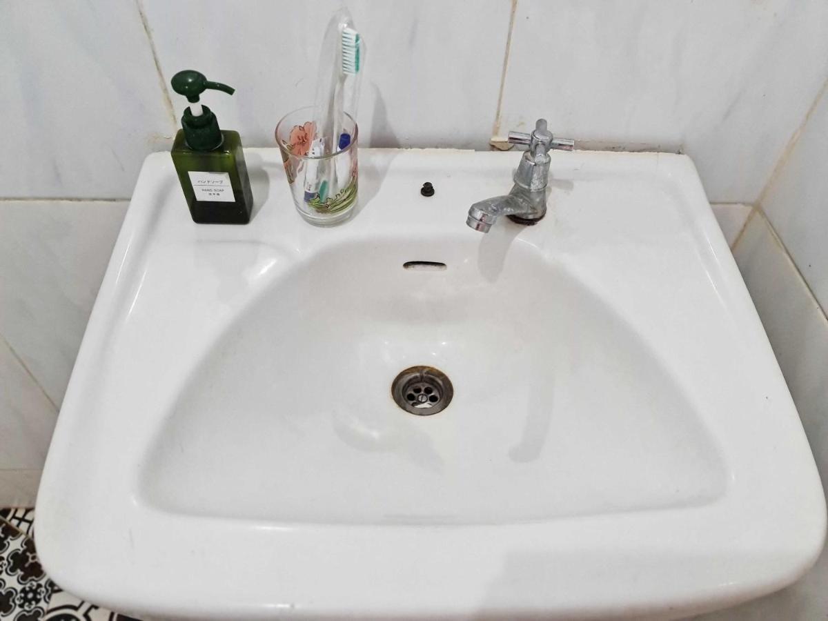 37 Guesthouse Джакарта Екстериор снимка