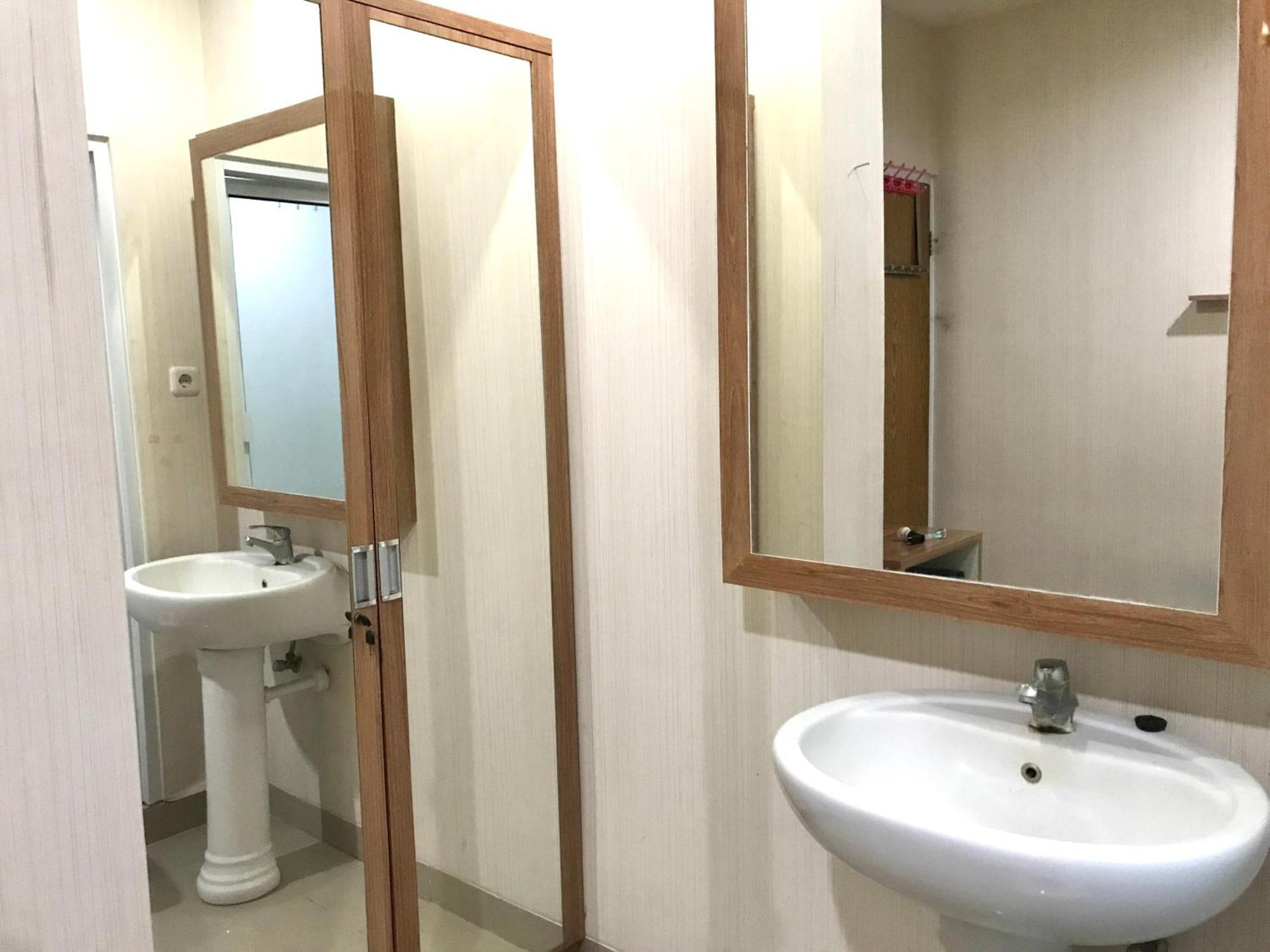 37 Guesthouse Джакарта Стая снимка