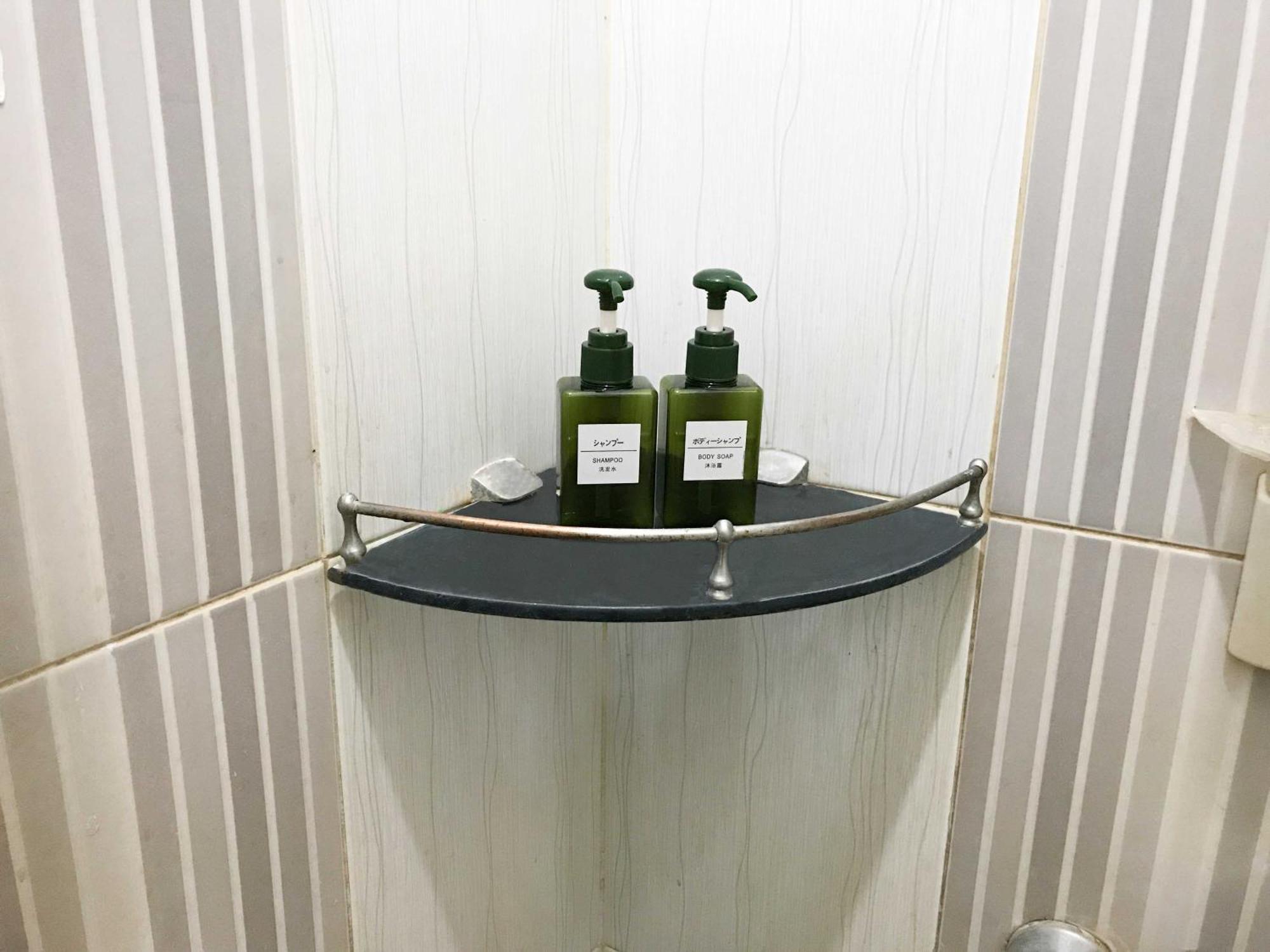 37 Guesthouse Джакарта Стая снимка